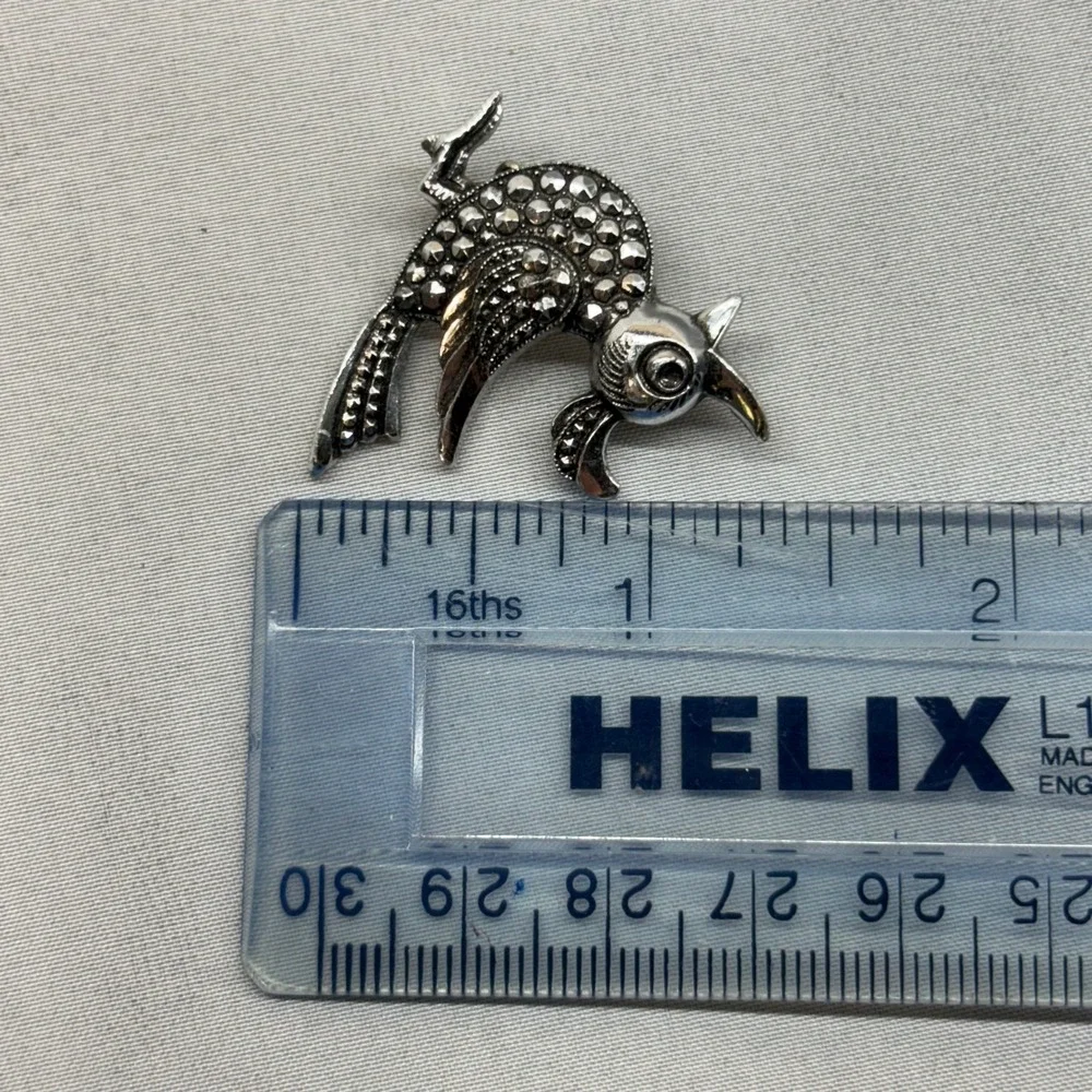 Vintage Coro Marcasite Bird Brooch Womens OS Silver tone Excellent Pin